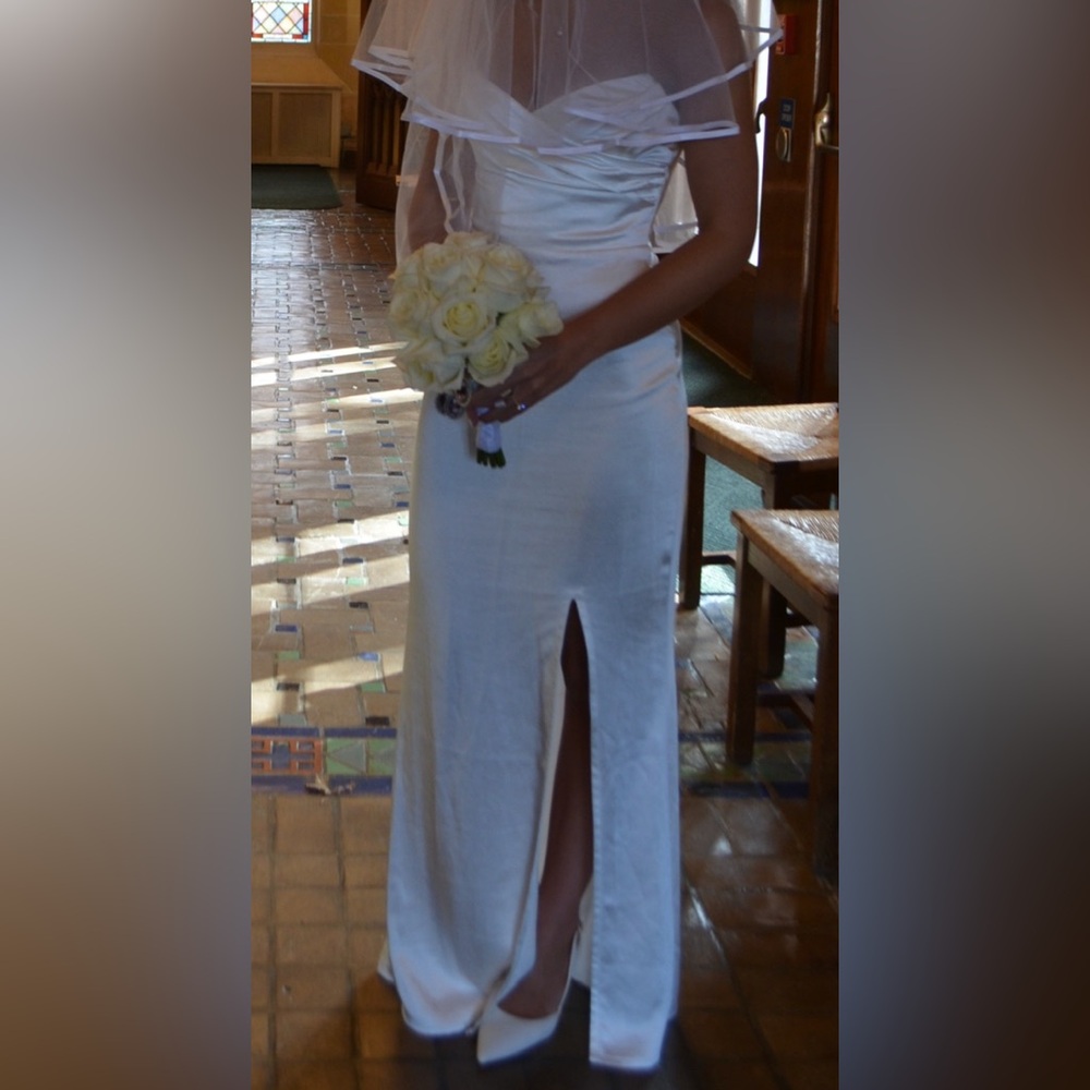 Club L London Coraline | White Strapless Maxi Dress With Split - Picture 2 of 3